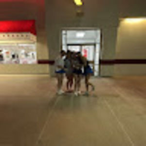 Meet your Posher, Maeve